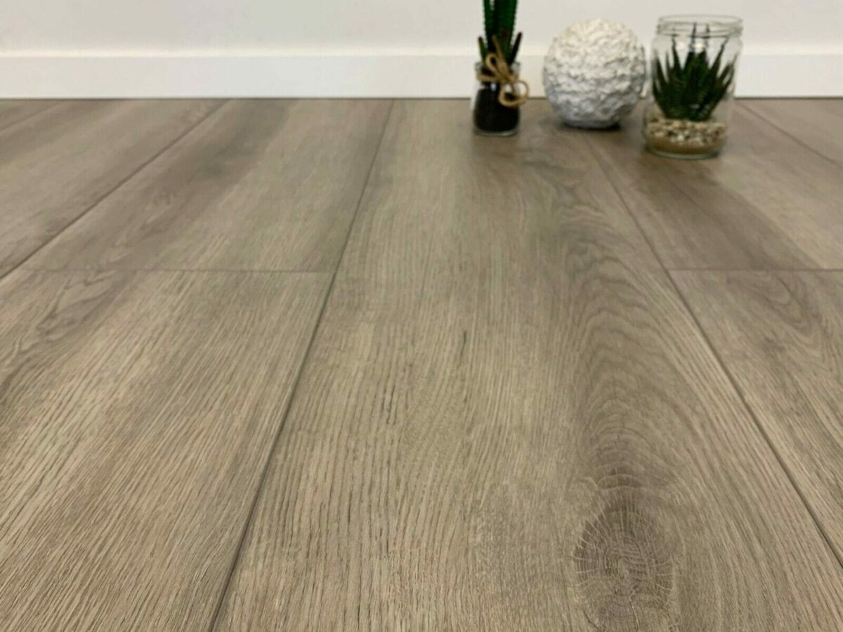 Rigid SPC VinyRock Basic Plus Columbia River